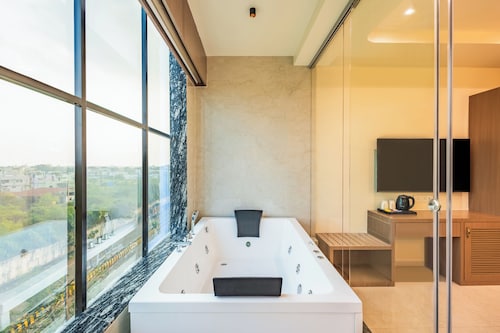 Enrise By Sayaji Chandrapur