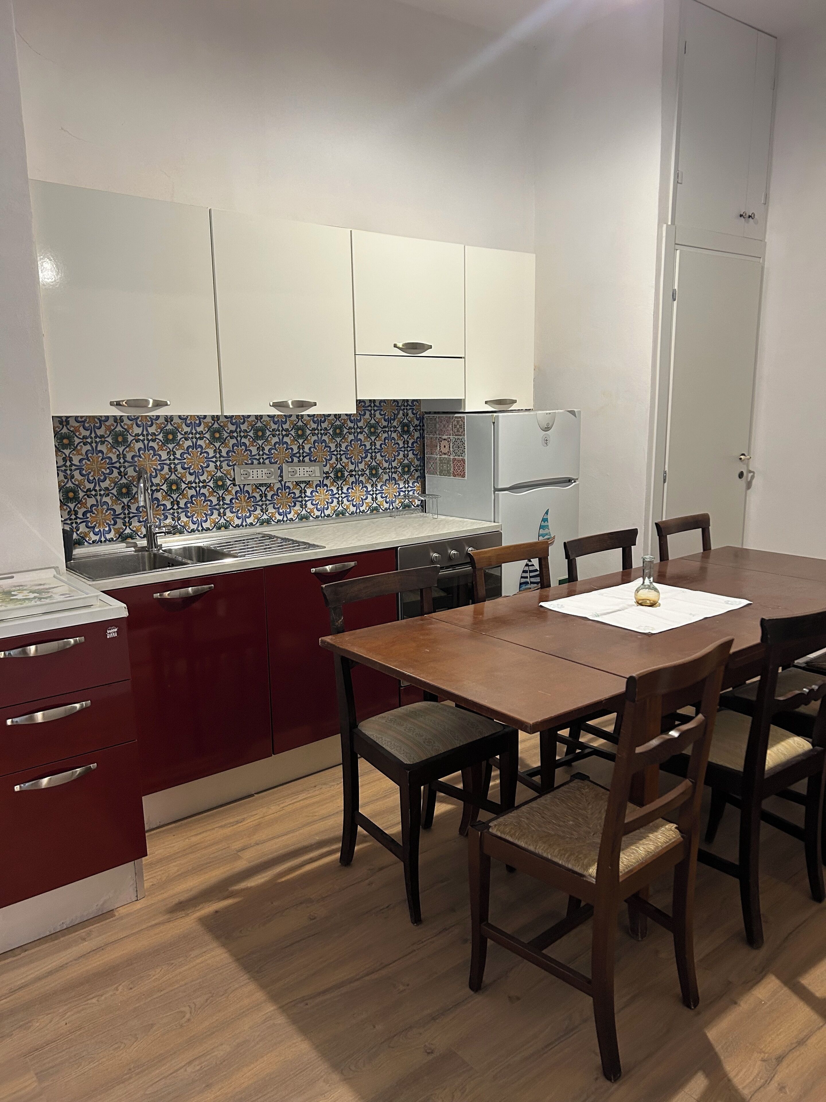 Kühlschrank, Mikrowelle