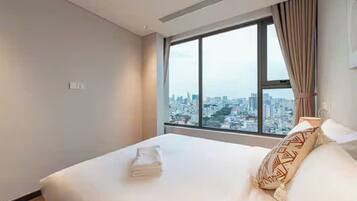 Family Suite, 3 Bedrooms, Club lounge access, City View | In-room safe, individually decorated, individually furnished, desk