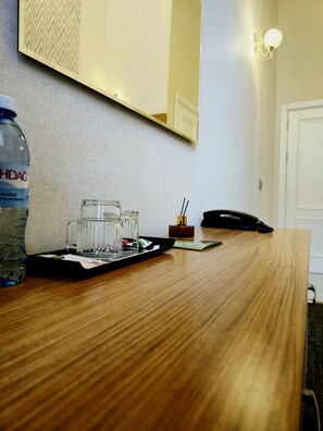 Classic Single Room, City View | Desk - Cosy Hotel Baku  (Baku)