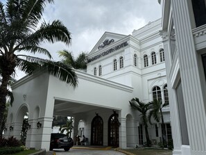 واجهة المنشأة