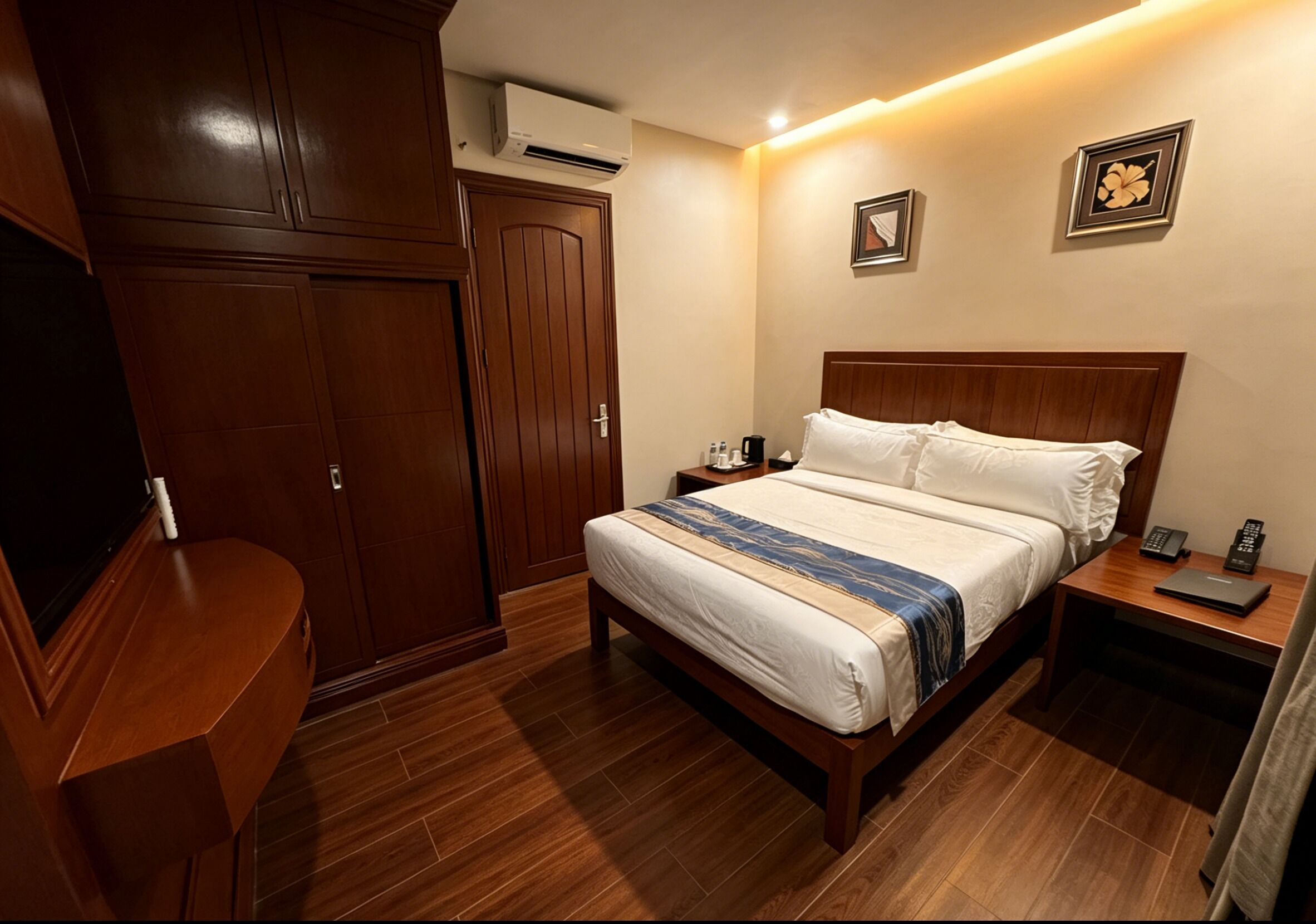 Classic Room, Non Smoking, Ground Floor | In-room safe, free WiFi, bed sheets