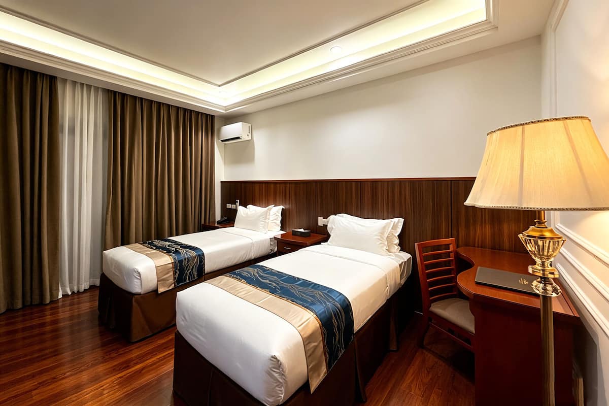 Deluxe Twin | In-room safe, free WiFi, bed sheets