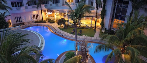 Outdoor pool