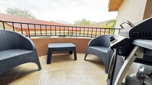 Property grounds - Serene 2BD Retreat near Coco Beach (Coco)