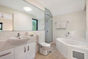 Whirlpool, Haartrockner, Handtücher