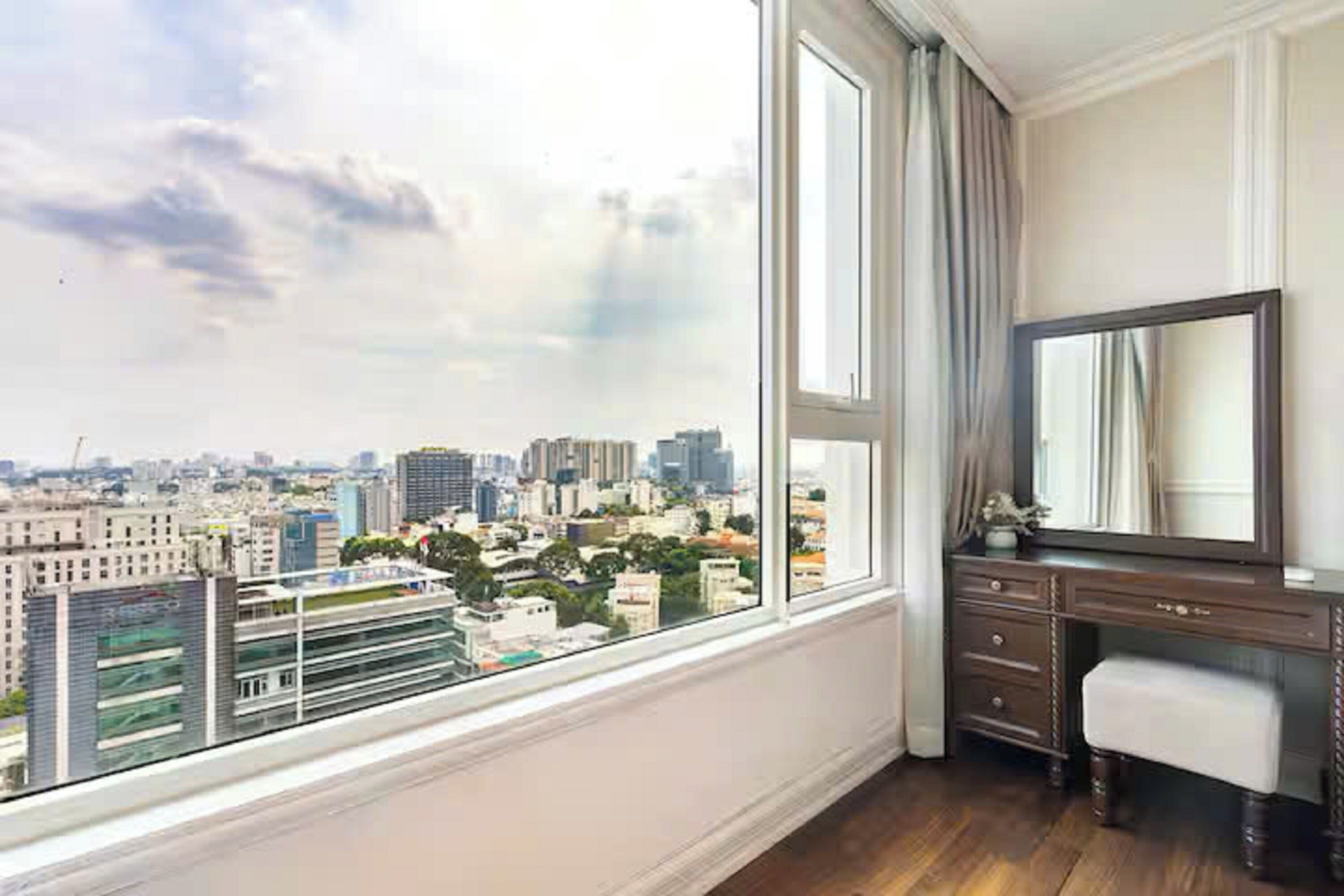 Grand Suite, 1 Bedroom, Club lounge access, City View | View from room