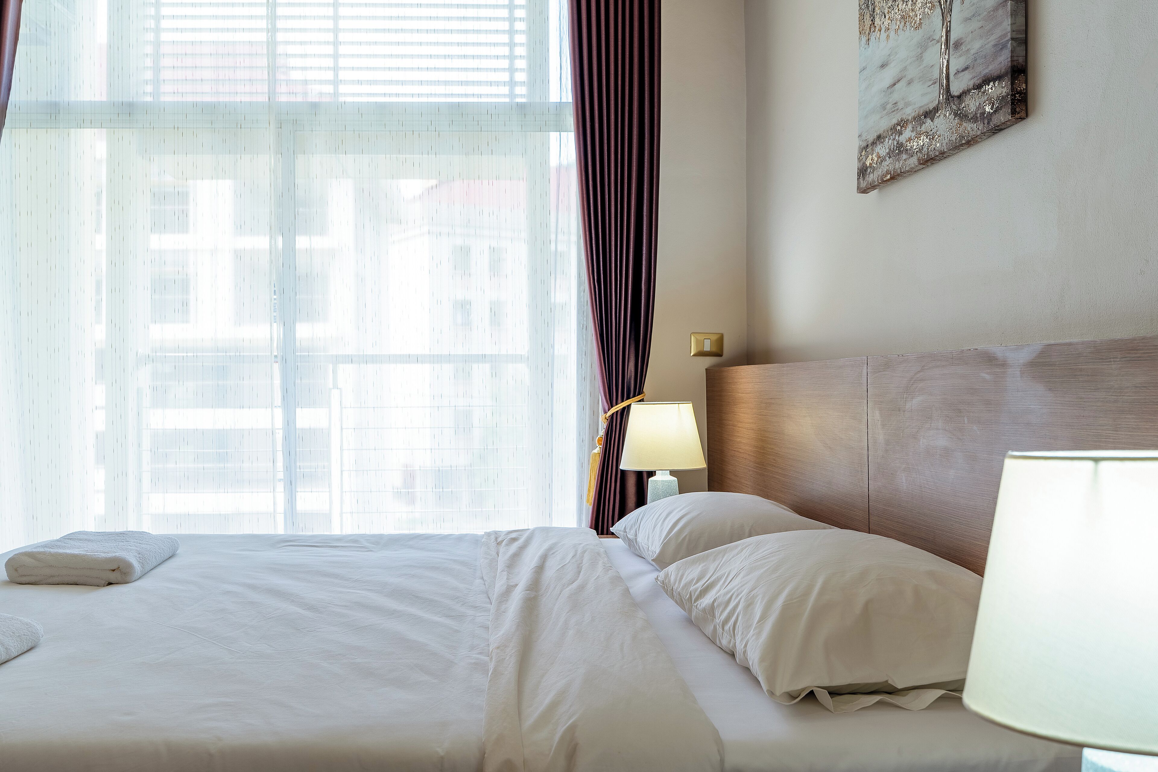 Habitación estándar doble, balcón | Camas supletorias, wifi gratis, ropa de cama