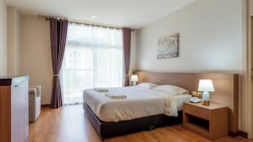 Rollaway beds, free WiFi, bed sheets, wheelchair access