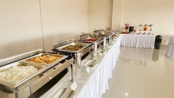 Desayuno buffet incluido todos los días
