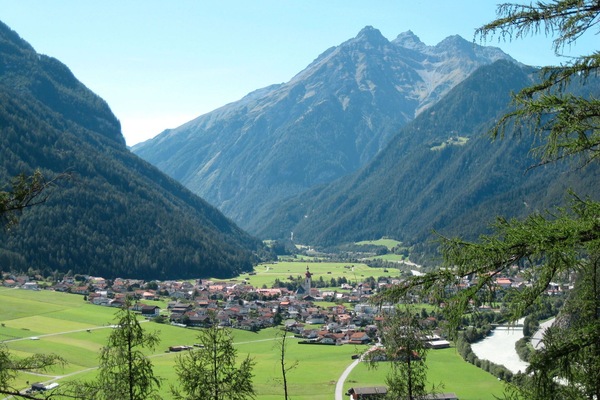 Mountain, Mountainous Landforms, Hill, Mountain Range, Highland, Landscape, Natural Landscape, Hill Station, Valley, Ridge