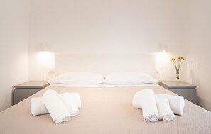 2 Schlafzimmer, Reisekinderbett, kostenloses WLAN