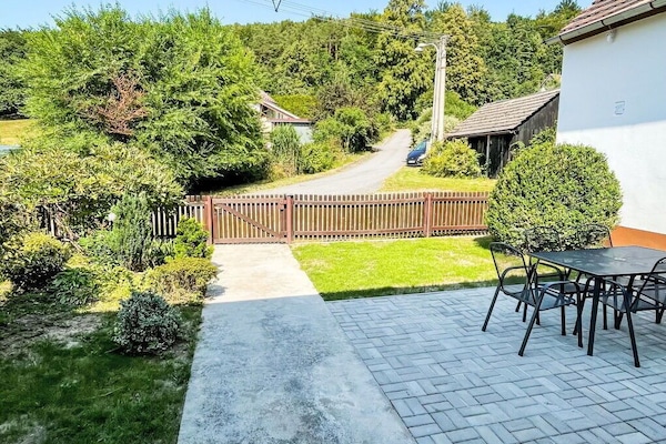 Bâtiment, Maison, Domicile, Chalet, Architecture, Toit, Zone Rurale, Ferme, Village, Biens