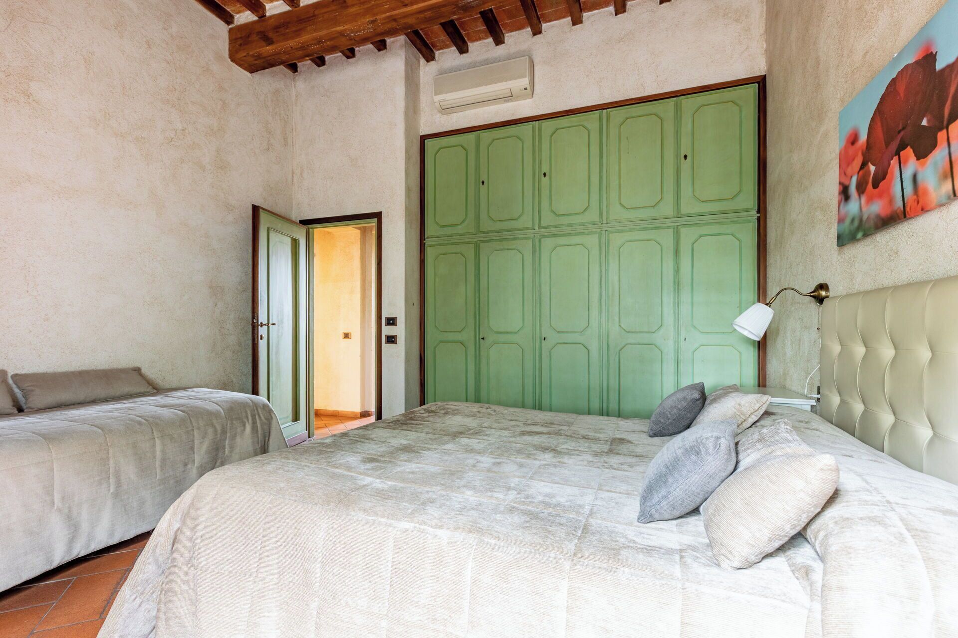 Bügeleisen/Bügelbrett, Reisekinderbett, kostenloses WLAN