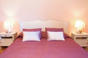 Room - Lovely apartment for 6 people with A/C, pool, WIFI, TV and balcony, close to Florence (Impruneta)