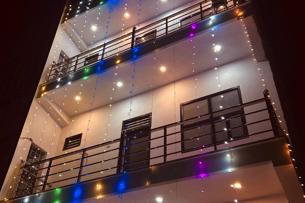 Shri Krishna Palace