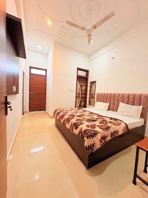 Triple Room - Shri Krishna Palace (Mathura)