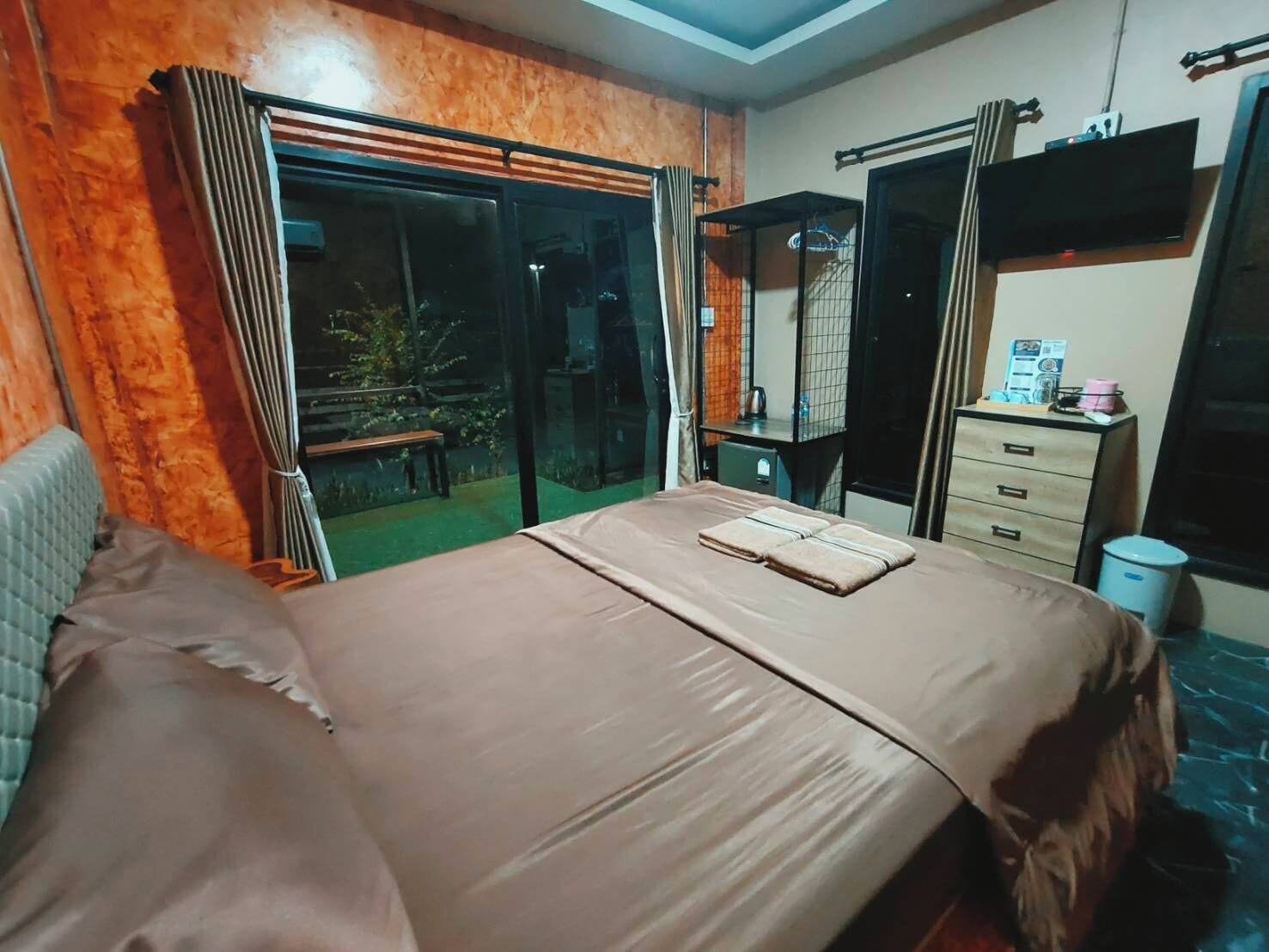 Escritorio y wifi gratis 