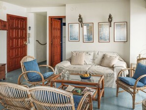 Living area - Los Laureles Blancos by Interhome (Playa de Aro)