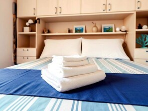 2 bedrooms