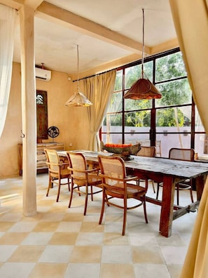 تناول الطعام