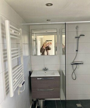 Shower - Veenendaal Comfortable holiday residence (Callantsoog)