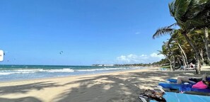 Beach - 3-Bedroom Penthouse with Pool, center Cabarete (Cabarete)
