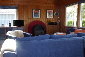 Smart TV, fireplace, DVD player, books - Holiday home with 1 bedroom (Boltenhagen)