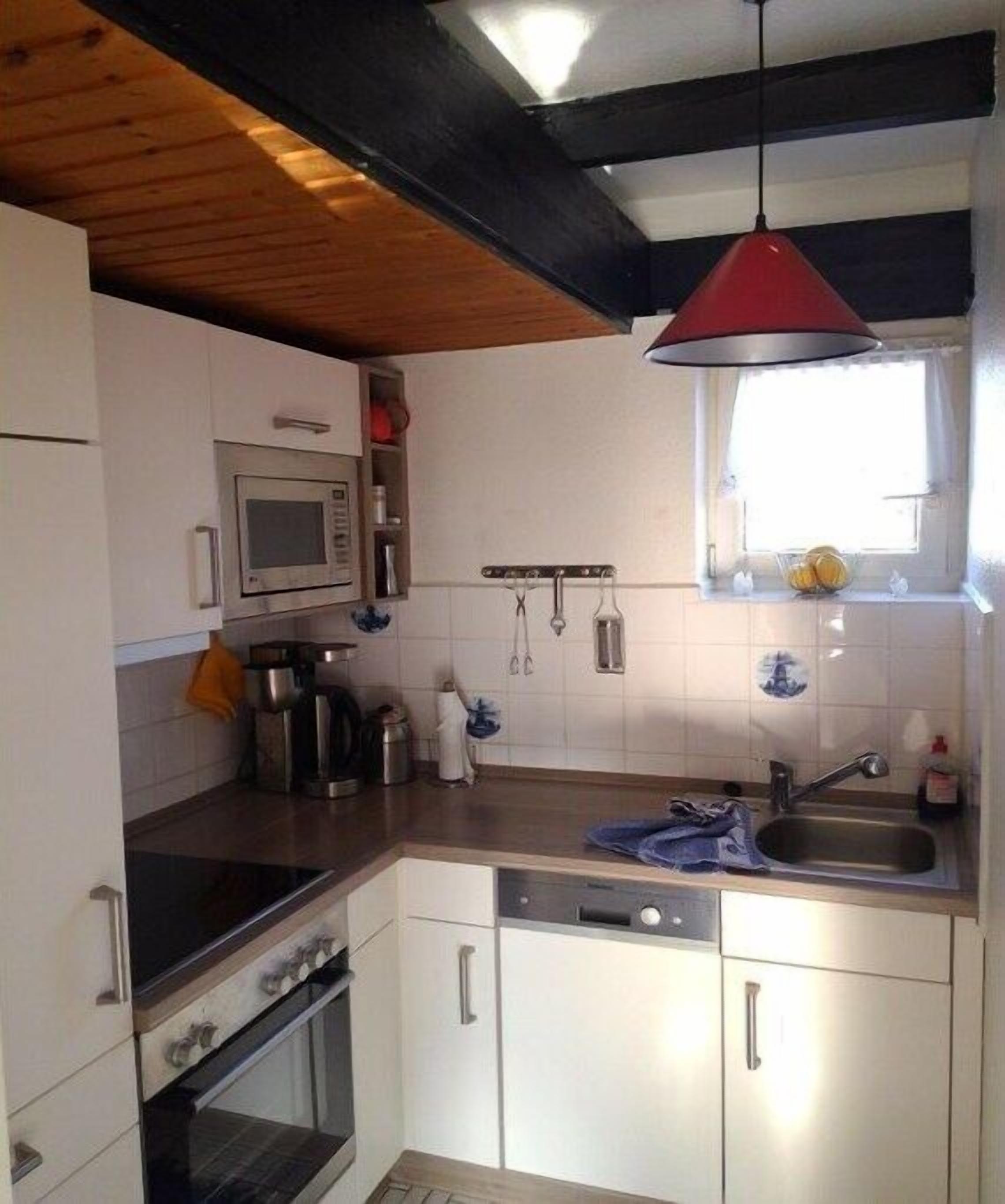 Frigorifero, forno, piano cottura, lavastoviglie