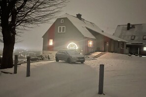 Exterior - Holiday apartment in Seiffen with Wi-Fi (Seiffen)