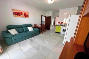 Smart TV - Apartment near Beach and Station (Conil de la Frontera)