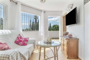 Smart TV, offices - Central apartment near beach in Conil (Conil de la Frontera)