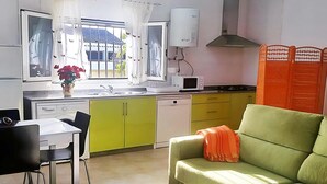 Living area - Charming Loft with Private Garden (Conil de la Frontera)
