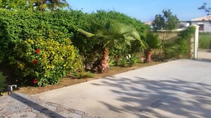 Property grounds - Charming Loft with Private Garden (Conil de la Frontera)