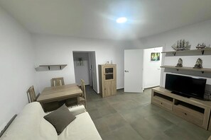 Smart TV - Comfortable Conil Apartment by the Beach (Conil de la Frontera)