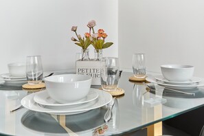 Dining - Charming 1 bedroom flat Heart of Marais (Paris)