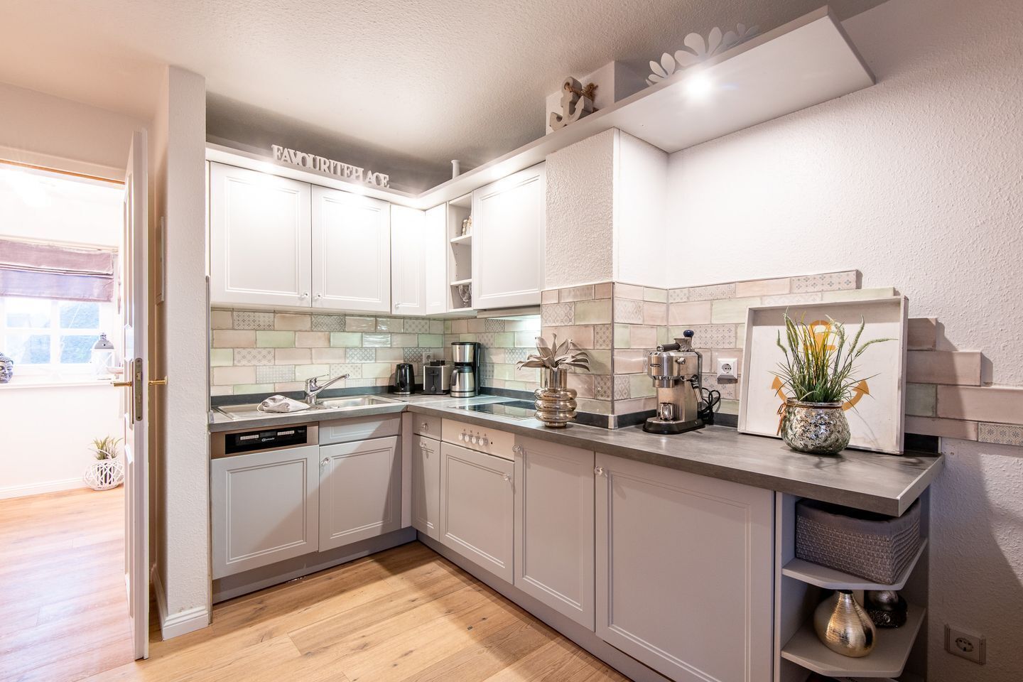 Coffee/tea maker, fridge, stovetop, dishwasher