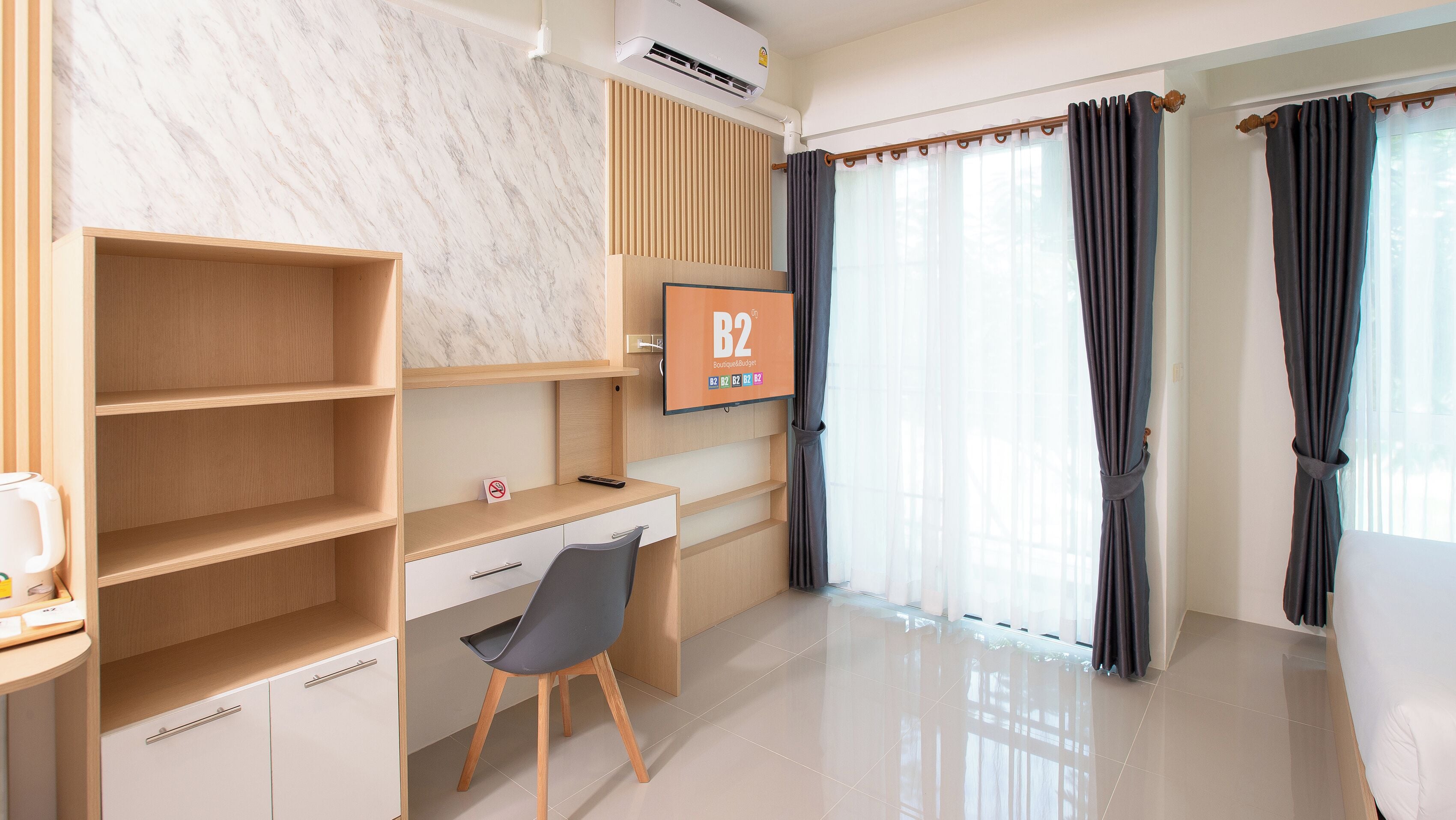 Superior Premier Room | In-room safe, blackout drapes, free WiFi, bed sheets