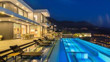 Facciata della struttura