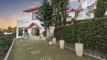 Fachada da propriedade