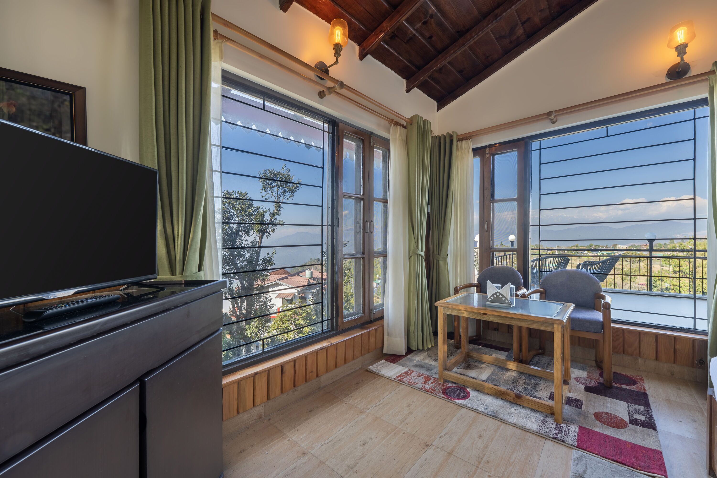 Habitación cuádruple Premium | Vistas a la montaña