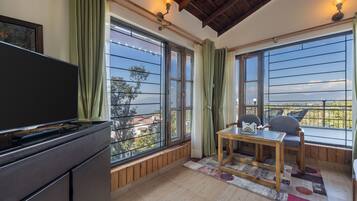 Habitación cuádruple Premium | Vistas a la montaña