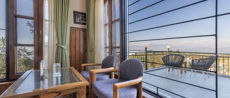 프리미엄 쿼드룸 | 발코니 전망