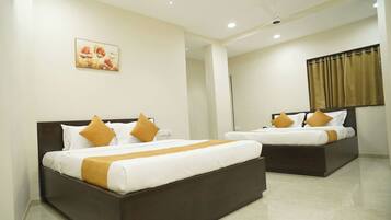 Superior Room | Desk, free WiFi