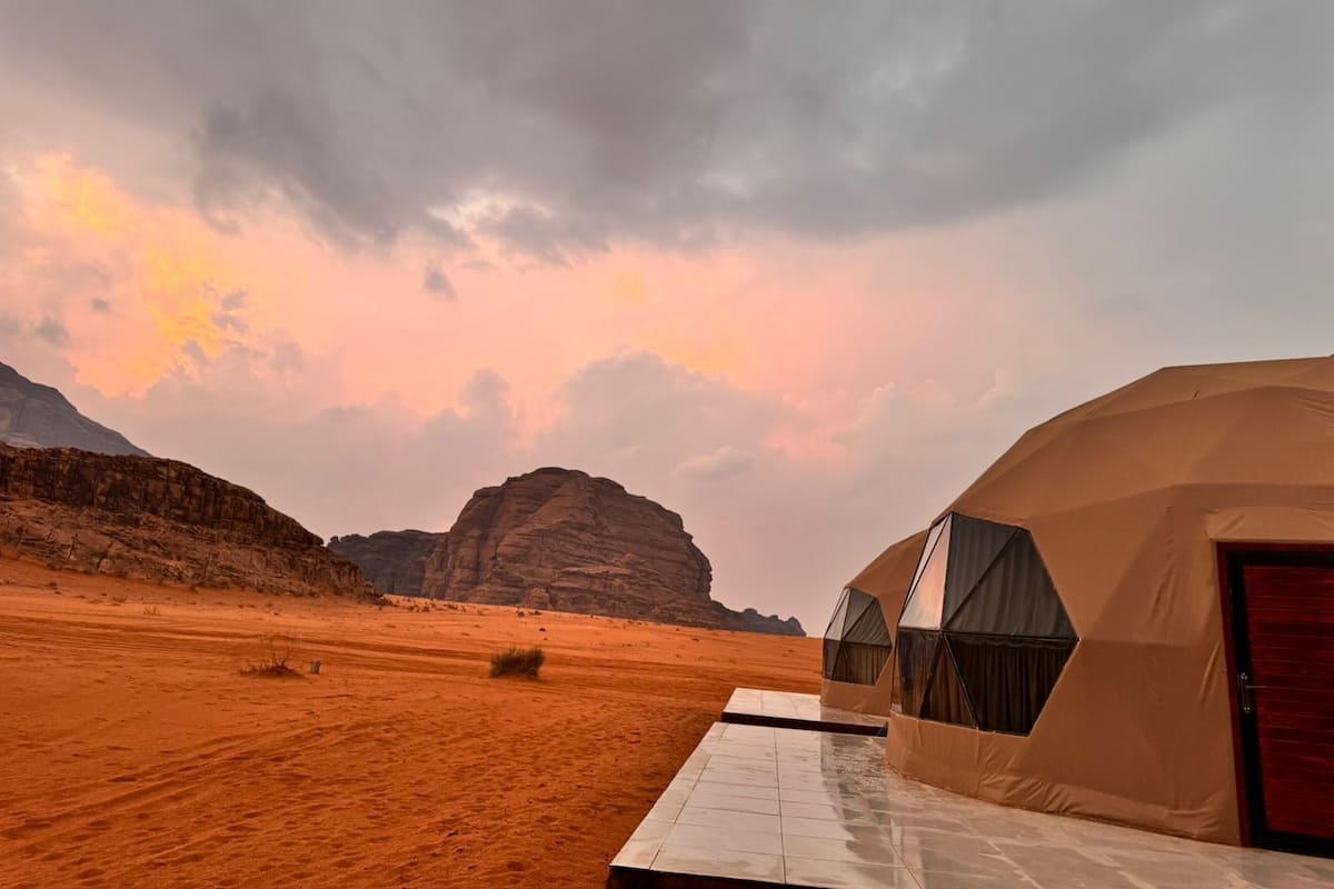 Escrivaninha, quartos à prova de som