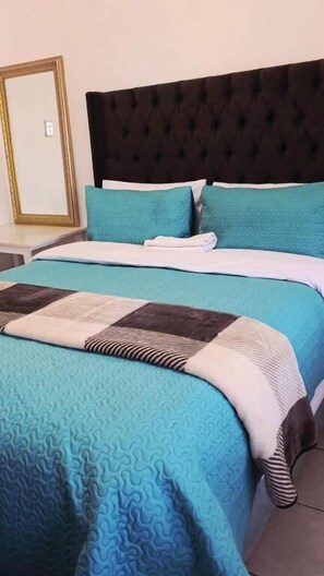 Free WiFi - DreamWest Living Guesthouse  (Krugersdorp)