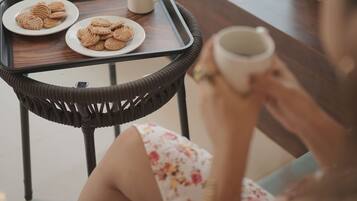 客室内のダイニングエリア