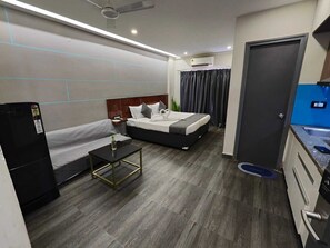 Deluxe Studio | Iron/ironing board, free WiFi - Restel Studio Flats Hyderabad (Hyderabad)