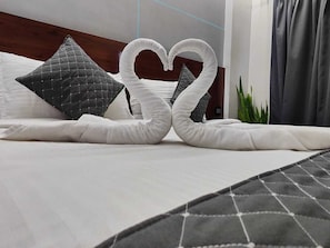 Deluxe Studio | Iron/ironing board, free WiFi - Restel Studio Flats Hyderabad (Hyderabad)