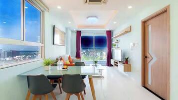 Presidential Suite, 2 Bedrooms, Club Lounge Access, City View | Egyptian cotton sheets, premium bedding, down comforters